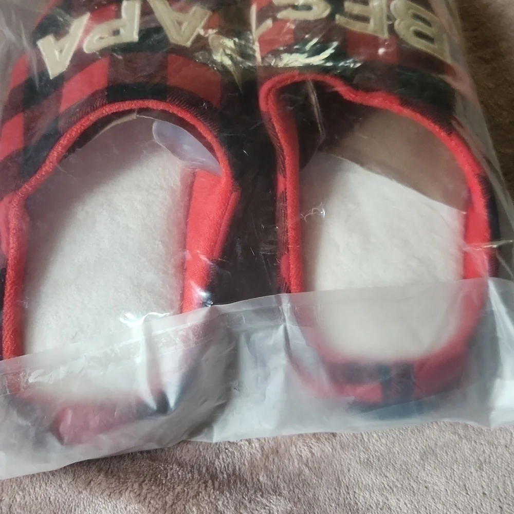 Best Papa Buffalo Plaid Slippers Size Large, Mens 8-9